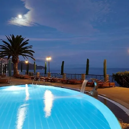 Les At The Cliff Bay - Portobay מלון 5*