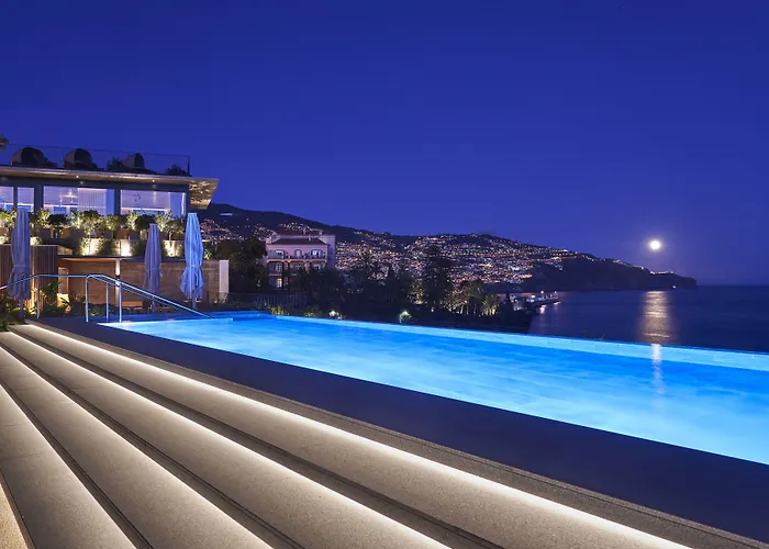 Les At The Cliff Bay - Portobay