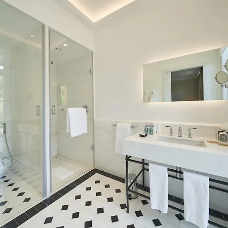 Les At The Cliff Bay - Portobay