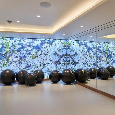 Les At The Cliff Bay - Portobay Отель