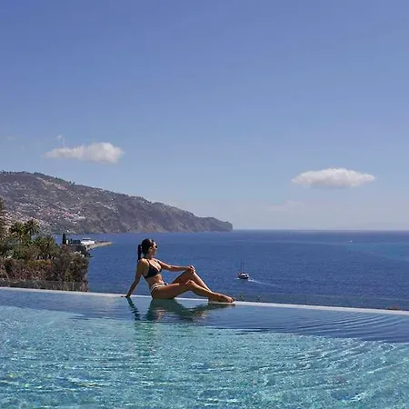 Les At The Cliff Bay - Portobay