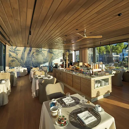 Отель Les At The Cliff Bay - Portobay 5*