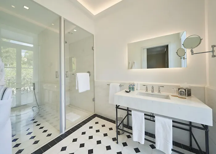 Les At The Cliff Bay - Portobay