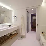 酒店 Les At The Cliff Bay - Portobay 5*