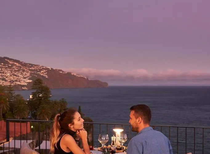 Otel Les At The Cliff Bay - Portobay
